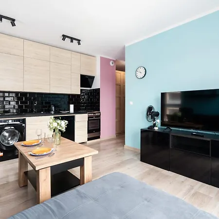 Apartament Modern With Balcony & Free Garage Poznan By Renters *